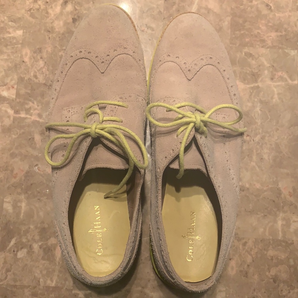 Women’s 8c suede lace up shoes
